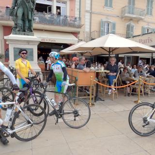 St tropez 9 mai 32 